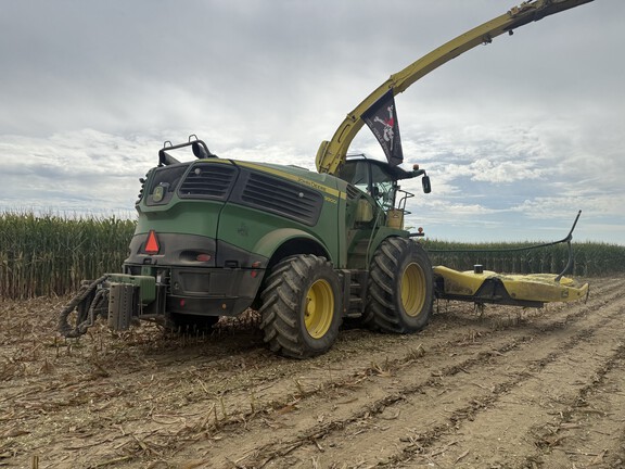 2022 John Deere 9900 Forage Harvester