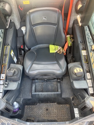 2021 John Deere 324G Skid Steer Loader