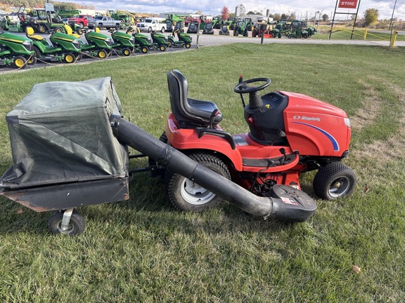Simplicity Conquest 16H Garden Tractor