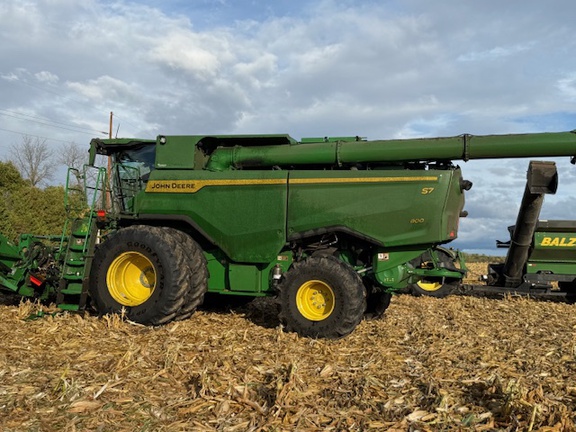 2025 John Deere S7 800 Combine
