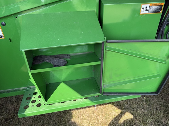 2025 John Deere S7 800 Combine
