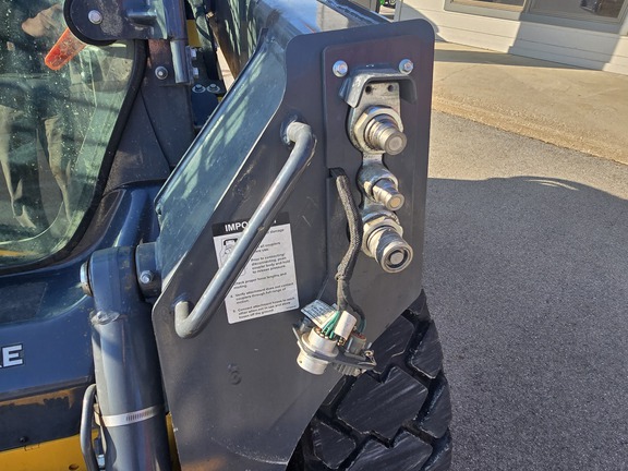 2024 John Deere 324G Skid Steer Loader