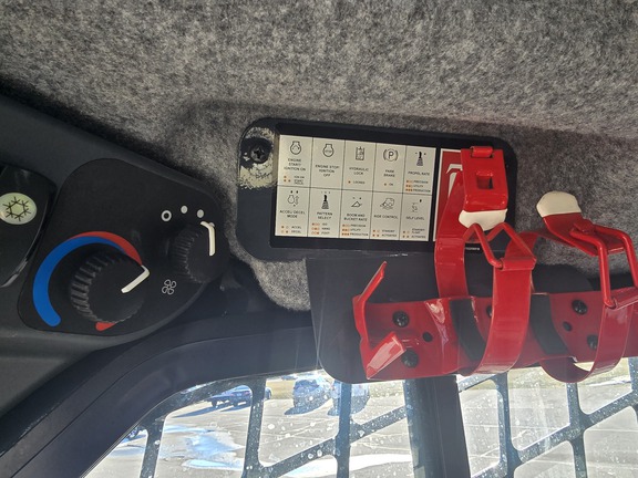 2024 John Deere 324G Skid Steer Loader