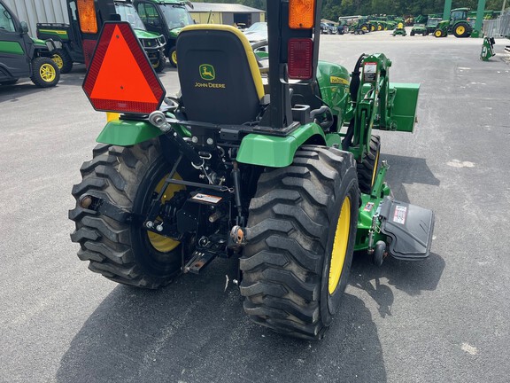 2016 John Deere 2032R Tractor Compact