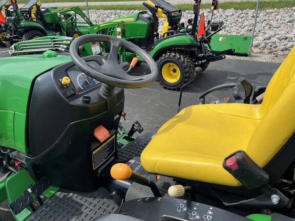 2016 John Deere 2032R Tractor Compact