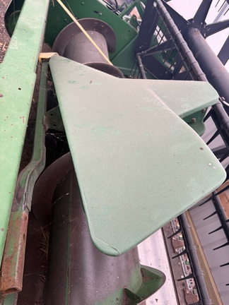 1997 John Deere 920F Header Combine