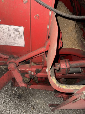 1987 Massey Ferguson 8560 Combine