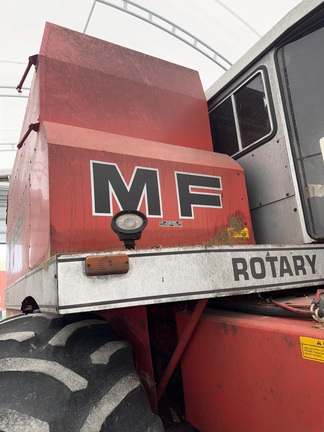1987 Massey Ferguson 8560 Combine