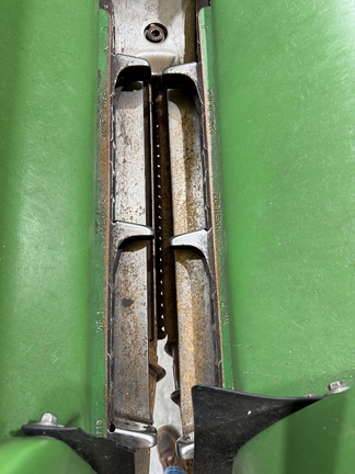 2009 John Deere 608C Header Corn Head