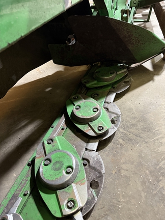 2023 John Deere R200 Mower