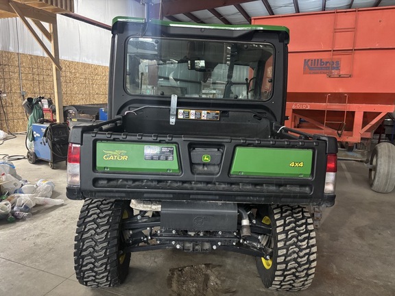 2023 John Deere XUV 835R ATV