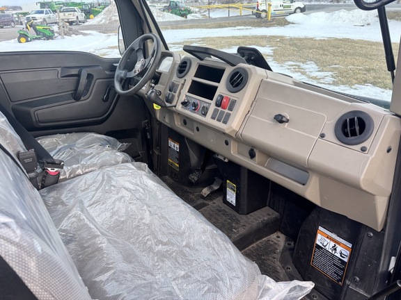 2023 John Deere XUV 835R ATV