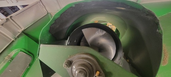 2009 John Deere 9570 STS Combine