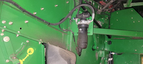 2009 John Deere 9570 STS Combine