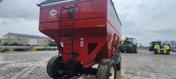 2023 J&M 755 Gravity Box