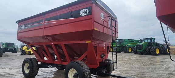 2023 J&M 755 Gravity Box