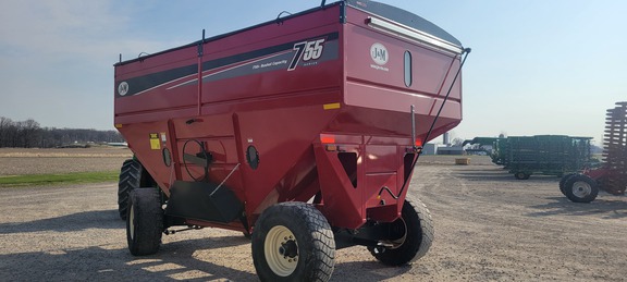2023 J&M 755 Gravity Box