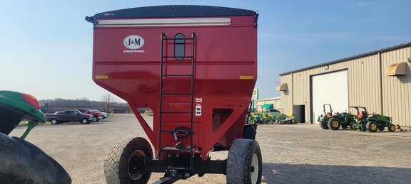 2023 J&M 755 Gravity Box