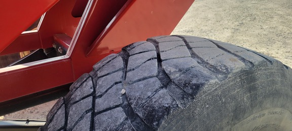 2023 J&M 755 Gravity Box