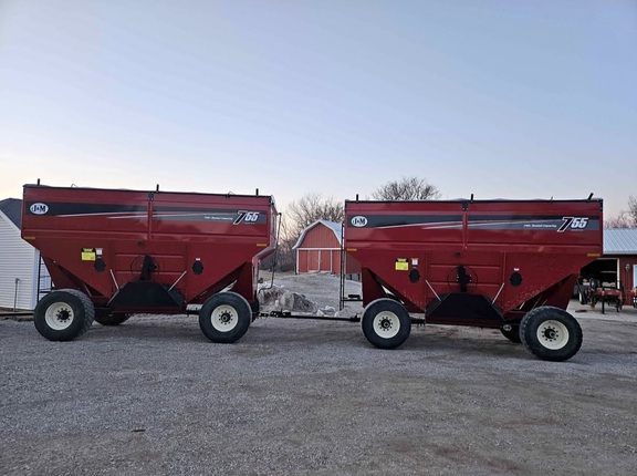 2023 J&M 755 Gravity Box