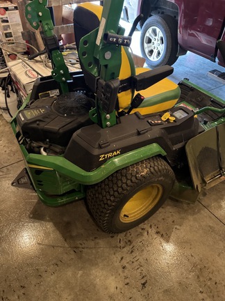 2024 John Deere Z545R Mower/Zero Turn