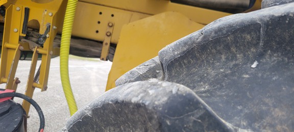 2009 RoGator SSC1084 Sprayer/High Clearance