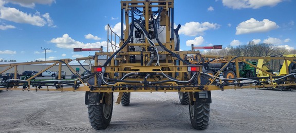 2009 RoGator SSC1084 Sprayer/High Clearance