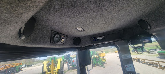 2009 RoGator SSC1084 Sprayer/High Clearance