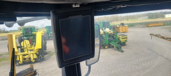2009 RoGator SSC1084 Sprayer/High Clearance