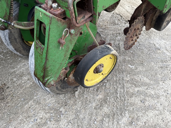 2001 John Deere 1780 Planter