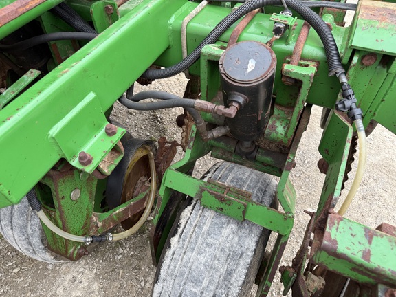 2001 John Deere 1780 Planter