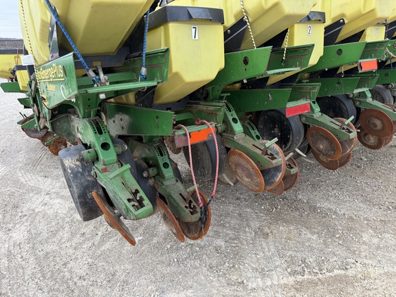 2001 John Deere 1780 Planter