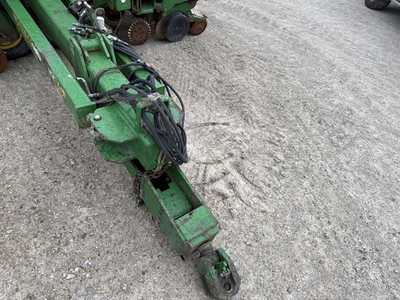2001 John Deere 1780 Planter