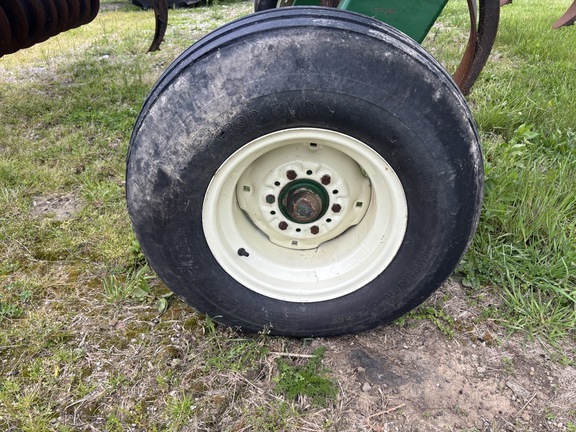 Glencoe F551B Chisel Plow