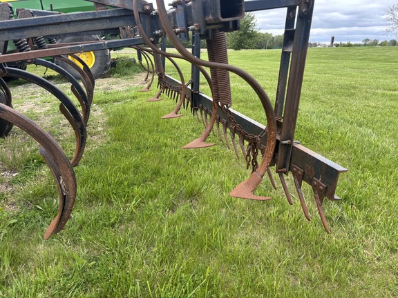 Glencoe F551B Chisel Plow