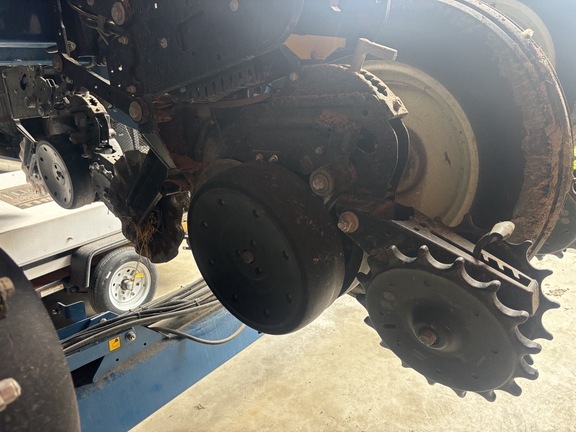 2021 Kinze 3665 Planter