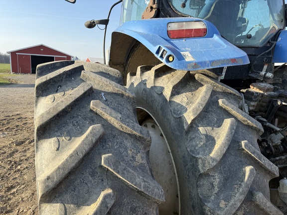 2015 New Holland T7.210 T4B Tractor