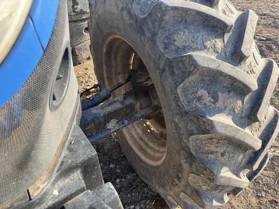 2015 New Holland T7.210 T4B Tractor