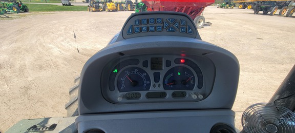 2015 New Holland T7.210 T4B Tractor
