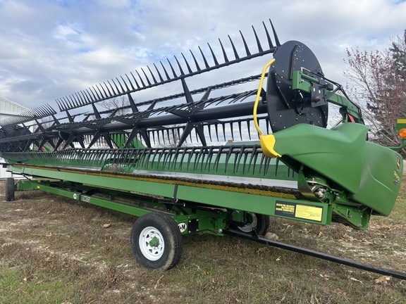 2019 John Deere 740FD Header Combine