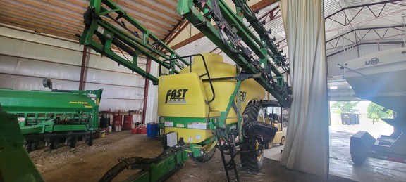 2012 Fast Distributing 9613 Sprayer
