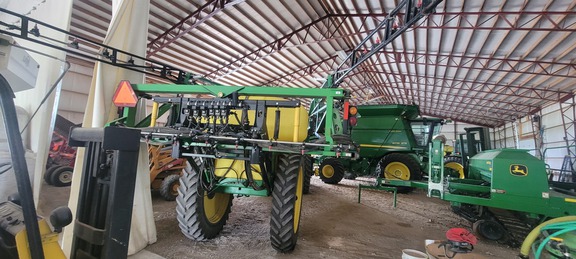 2012 Fast Distributing 9613 Sprayer