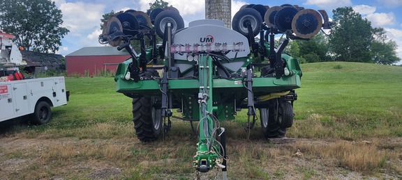 2024 Unverferth Nutrimax 1400 Applicator