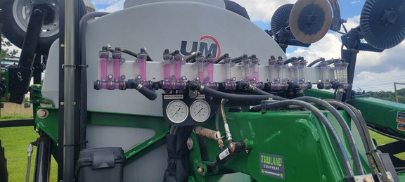 2024 Unverferth Nutrimax 1400 Applicator