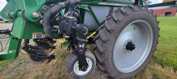 2024 Unverferth Nutrimax 1400 Applicator