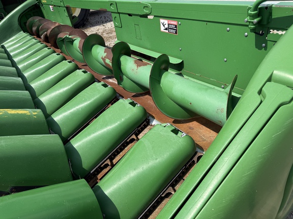 2013 John Deere 612C Header Corn Head