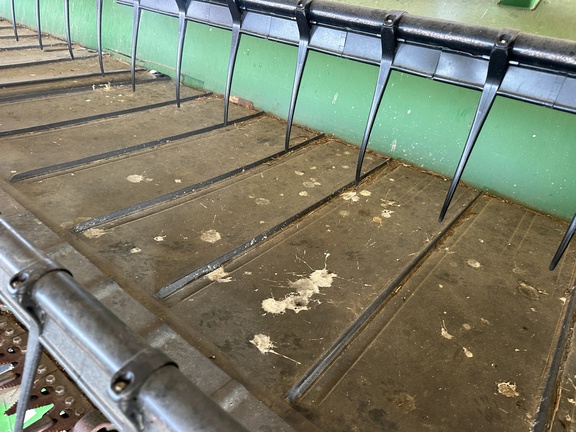 2014 John Deere 640FD Header Combine
