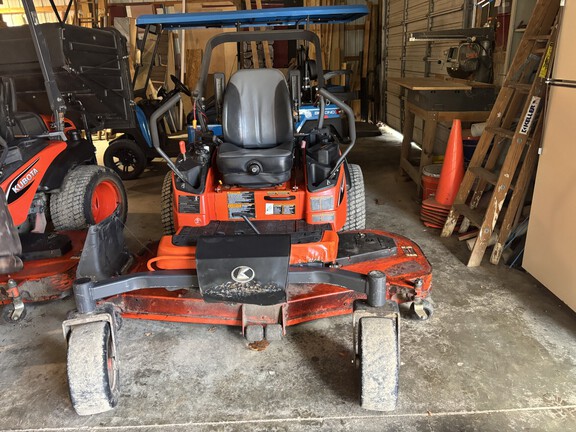 2019 Kubota ZD1211 Mower/Zero Turn