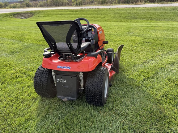 2015 Simplicity Prestige 27 BS Garden Tractor