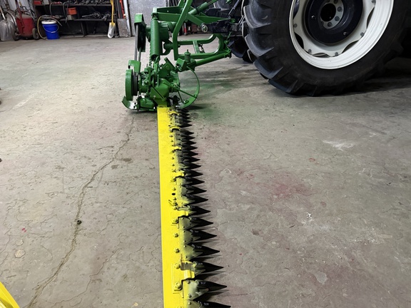 John Deere 350 Mower